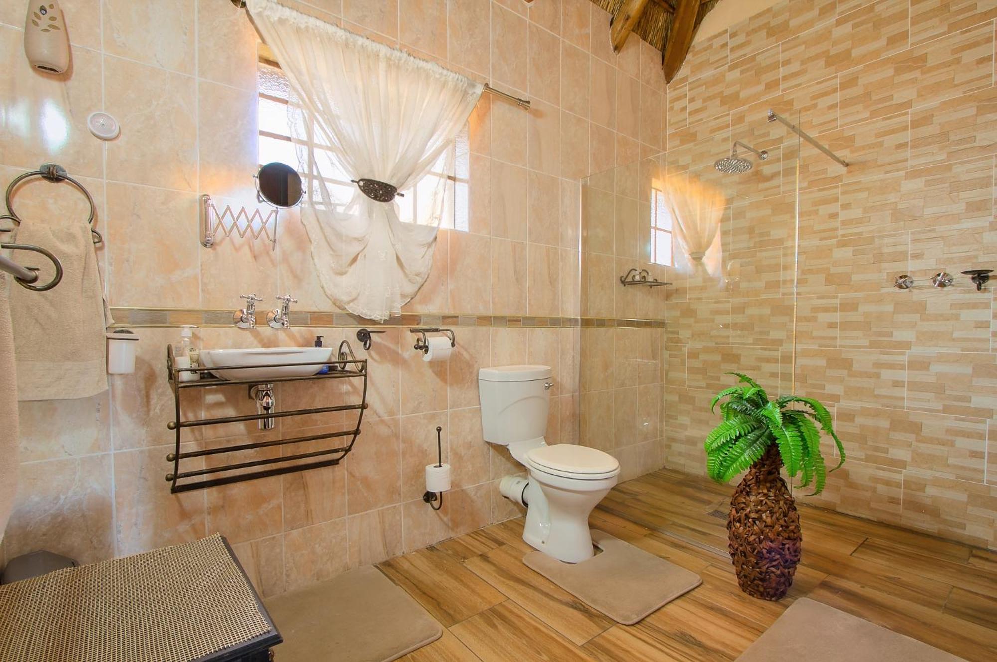 All Over Africa Guest House Kempton Park Exterior photo