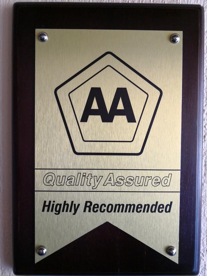 All Over Africa Guest House Kempton Park Exterior photo