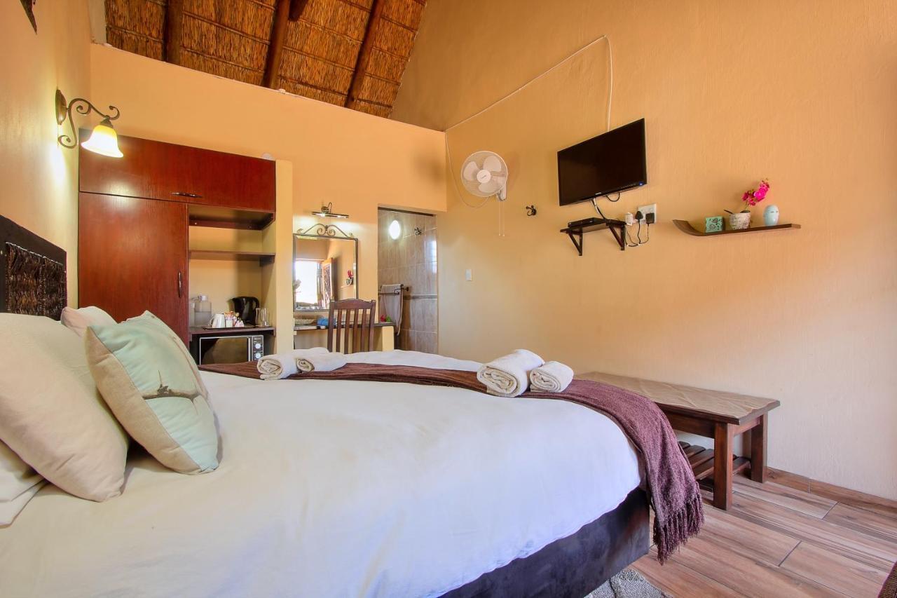 All Over Africa Guest House Kempton Park Exterior photo