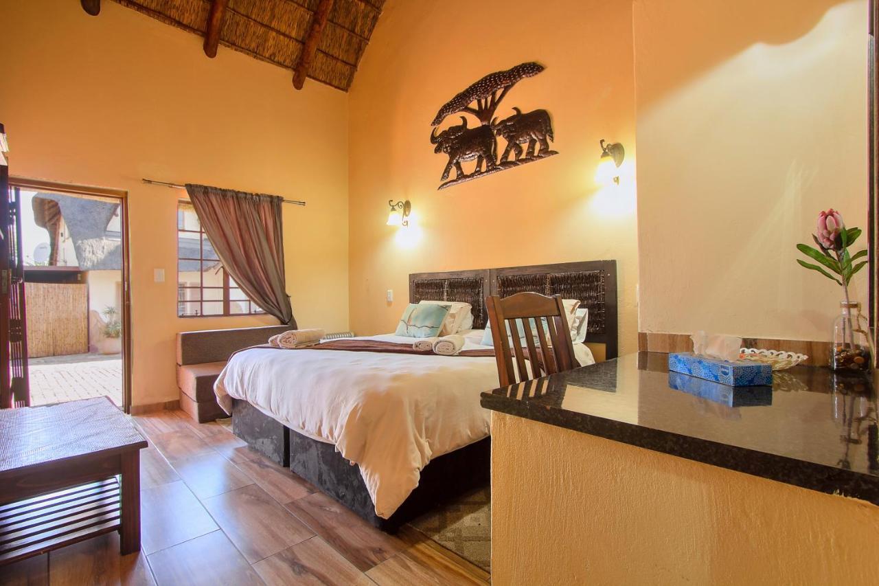 All Over Africa Guest House Kempton Park Exterior photo