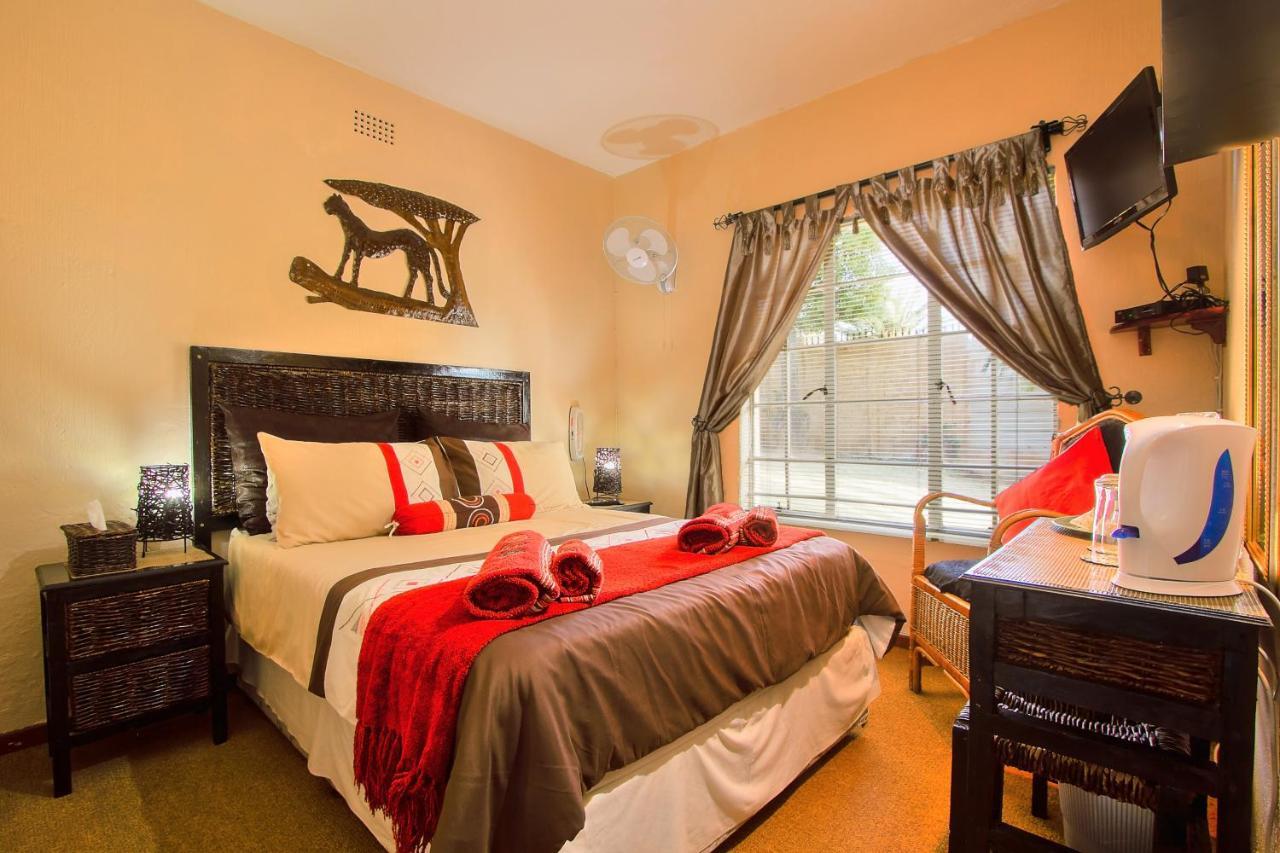 All Over Africa Guest House Kempton Park Exterior photo
