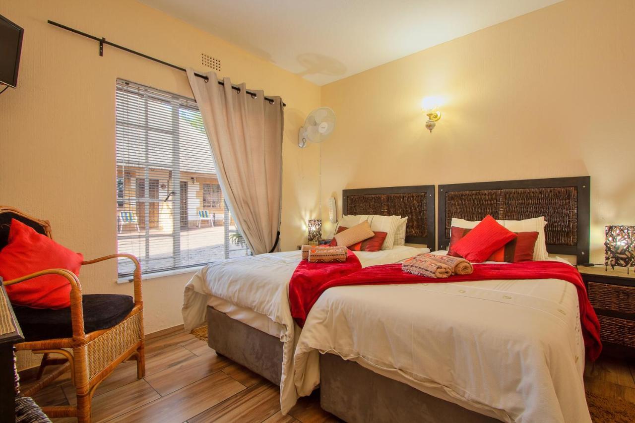 All Over Africa Guest House Kempton Park Exterior photo